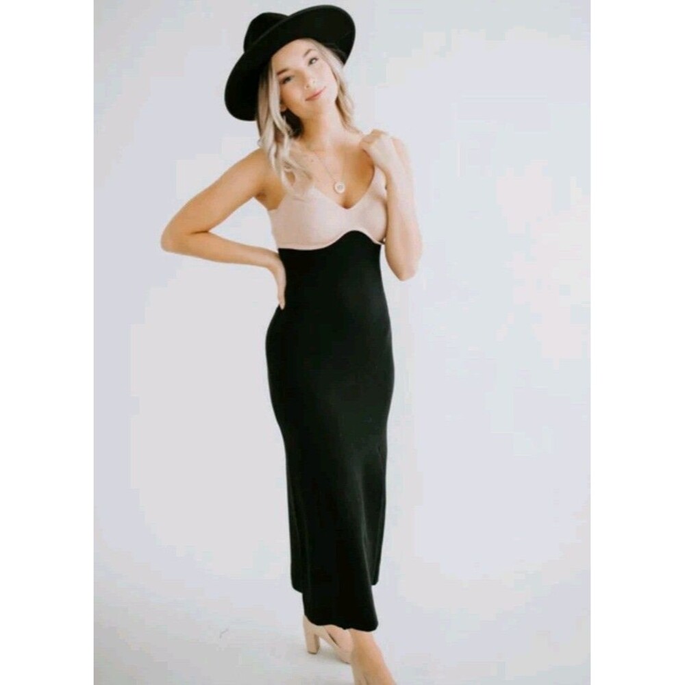 NEW Lush Dress Two Tone Knit Maxi Size Large Beige Black Slit Color Block NWT
